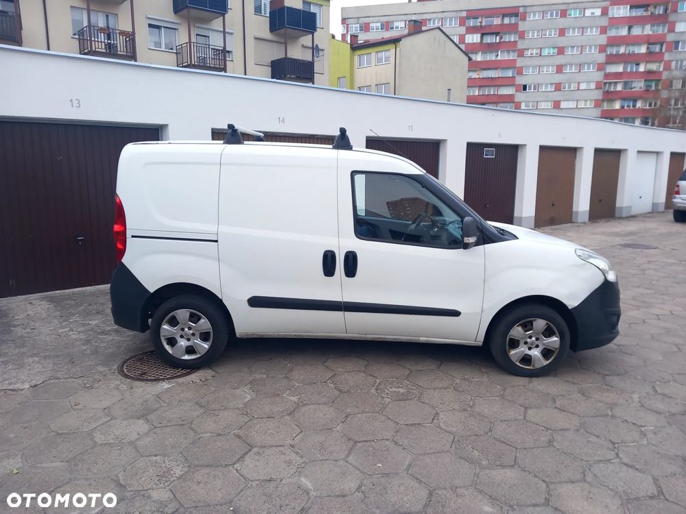 Opel COMBO - 4