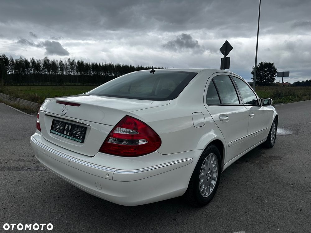 Mercedes-Benz Klasa E 350 4Matic Automatik Classic - 9