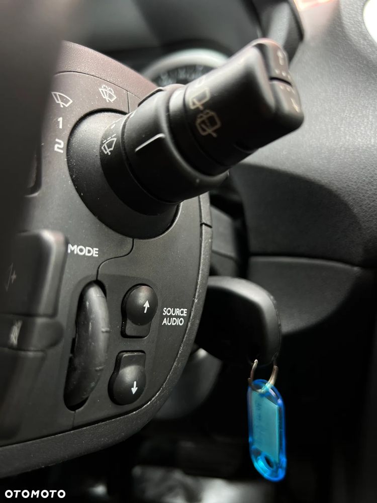 Renault Clio - 26