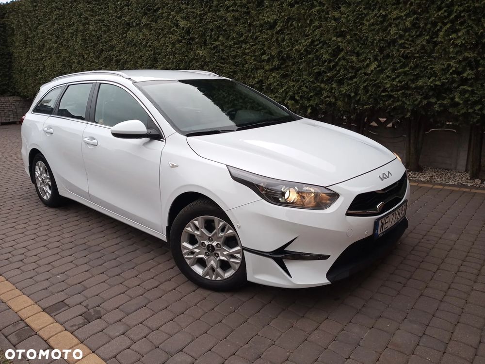 Kia Ceed 1.5 T-GDI M - 8
