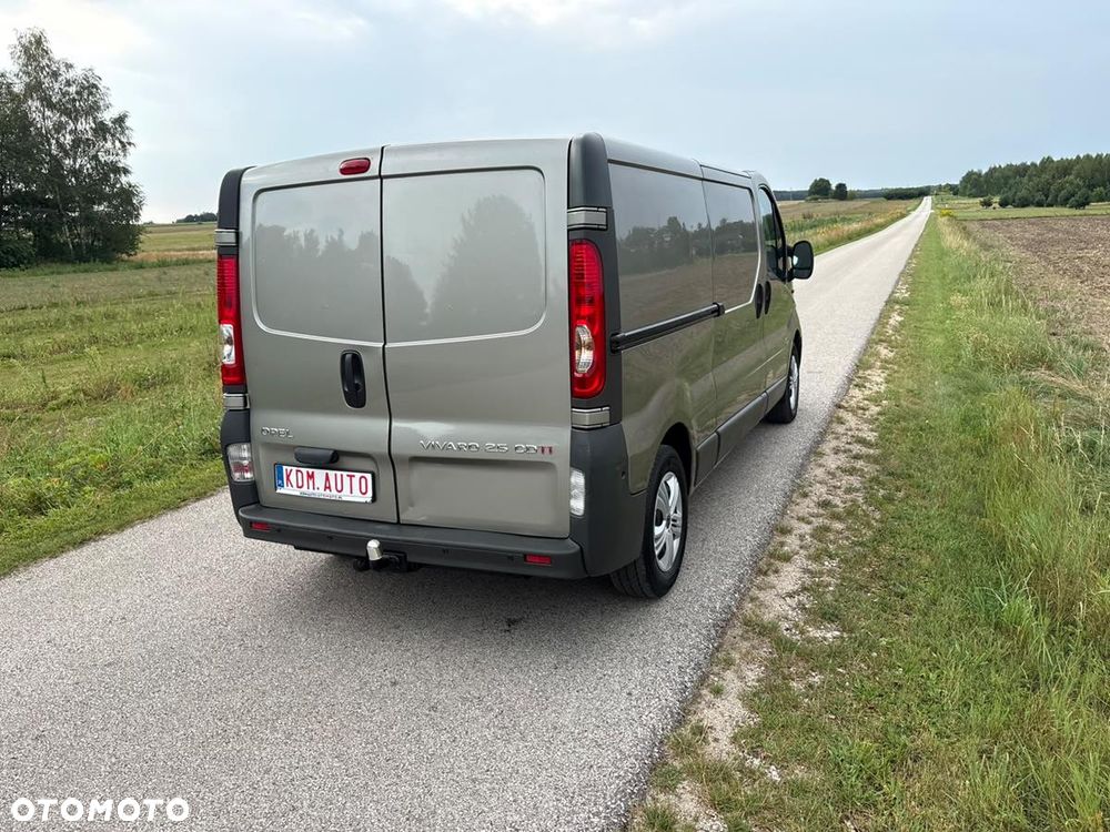 Opel Vivaro - 7