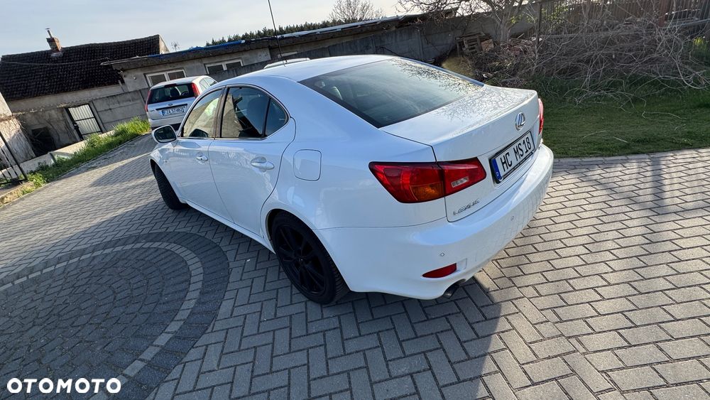 Lexus IS 250 Prestige - 4