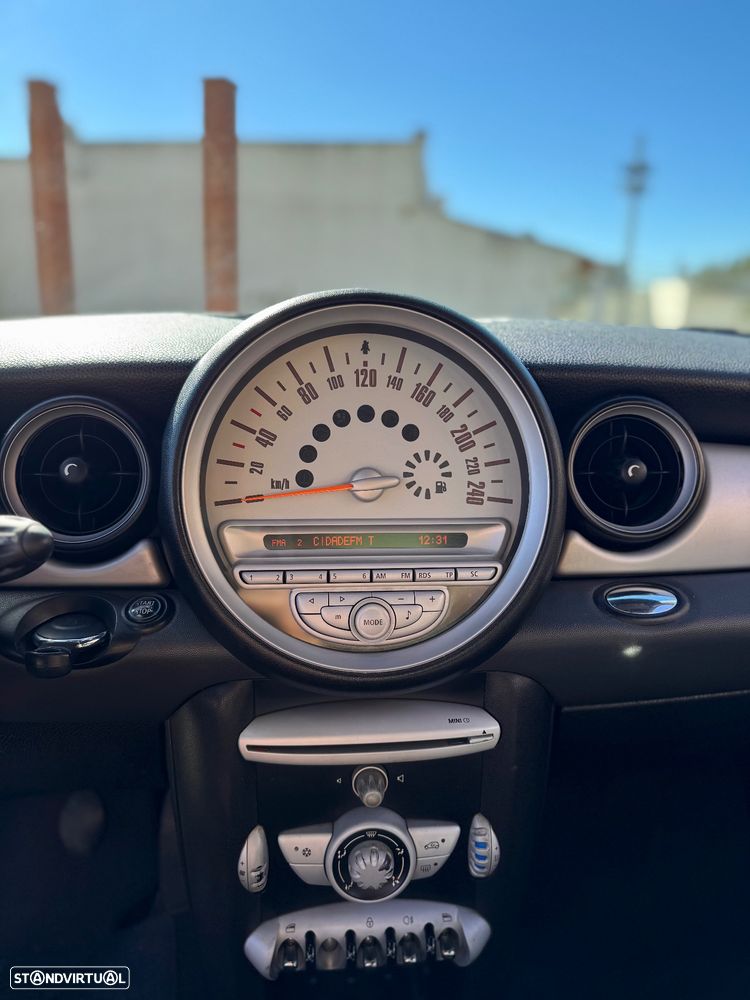 MINI 3 Portas Cooper D - 11