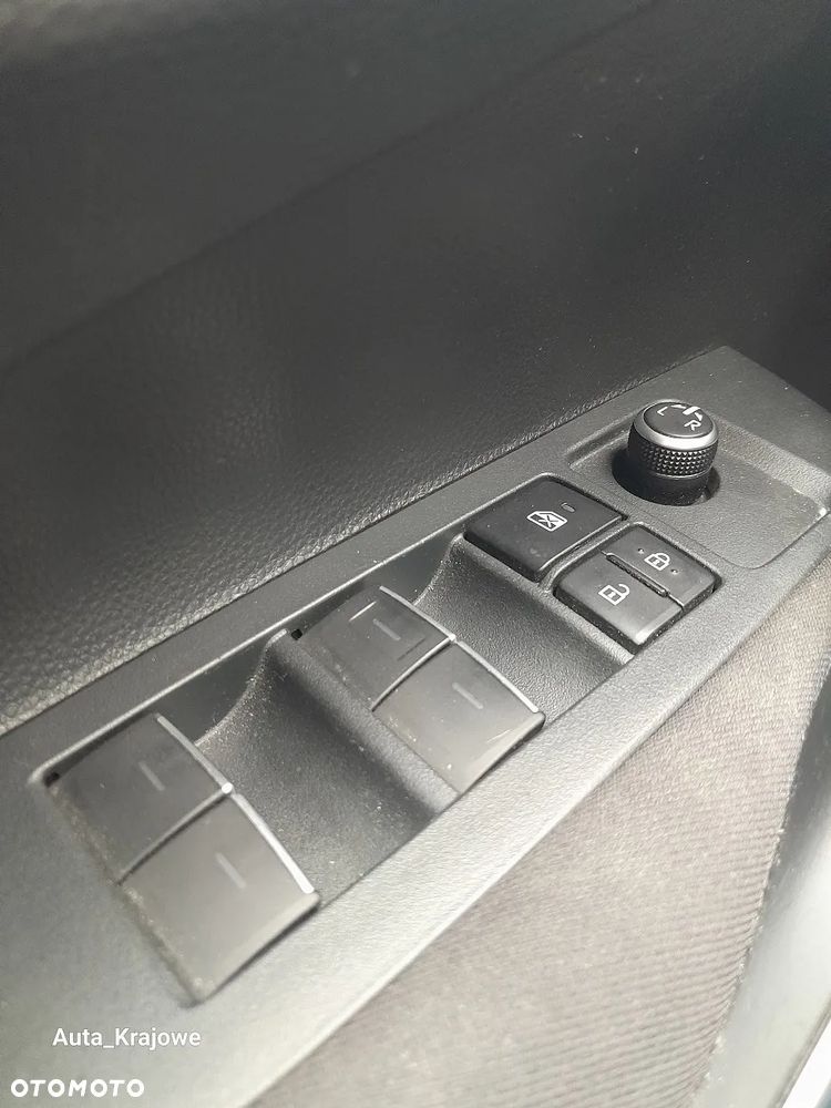 Toyota Corolla 1.5 Comfort - 24