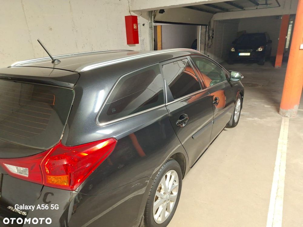 Toyota Auris - 4