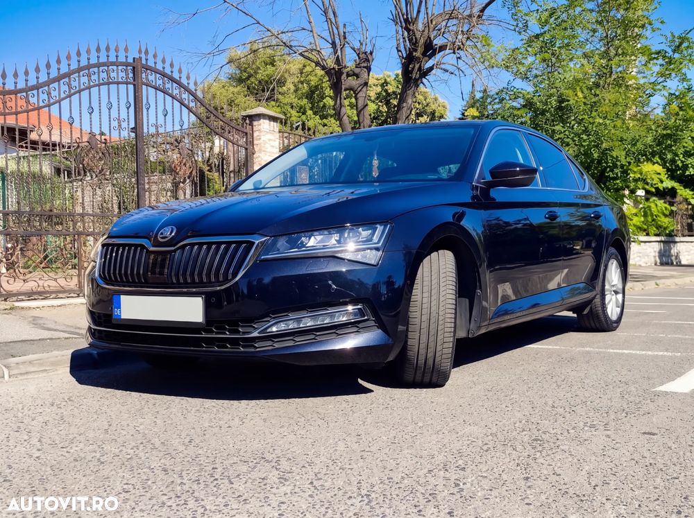 Skoda Superb 2.0 TDI DSG Ambition - 4