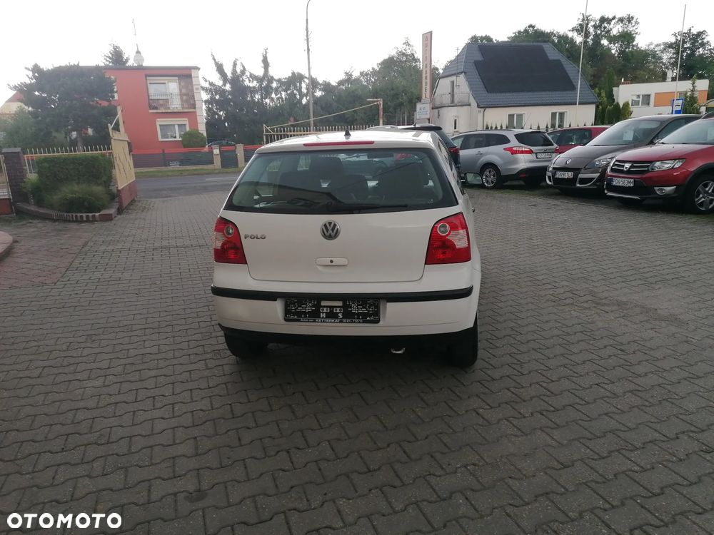 Volkswagen Polo - 9