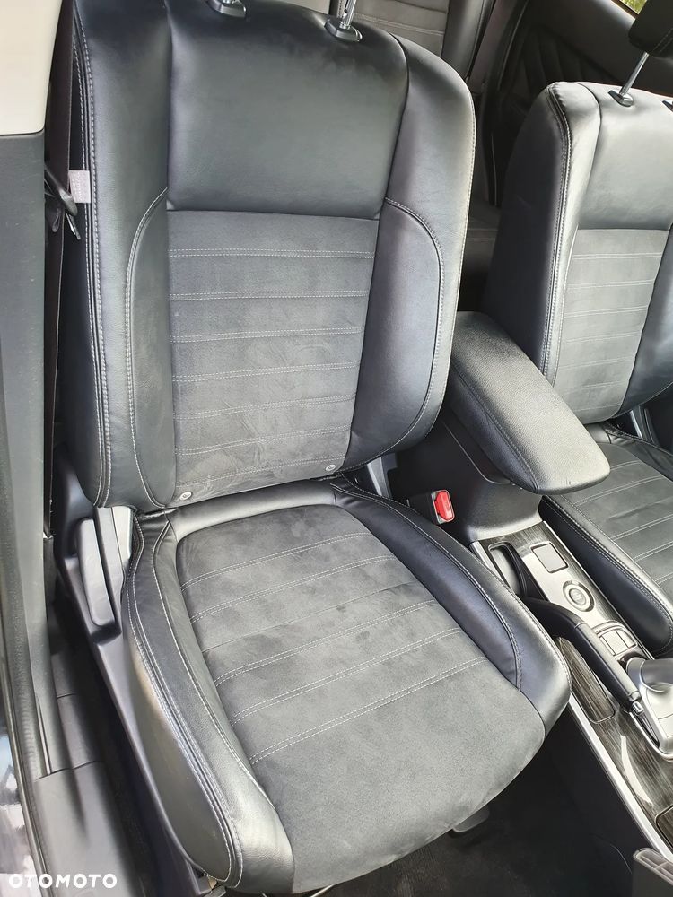 Mitsubishi Outlander Instyle NAVI - 19