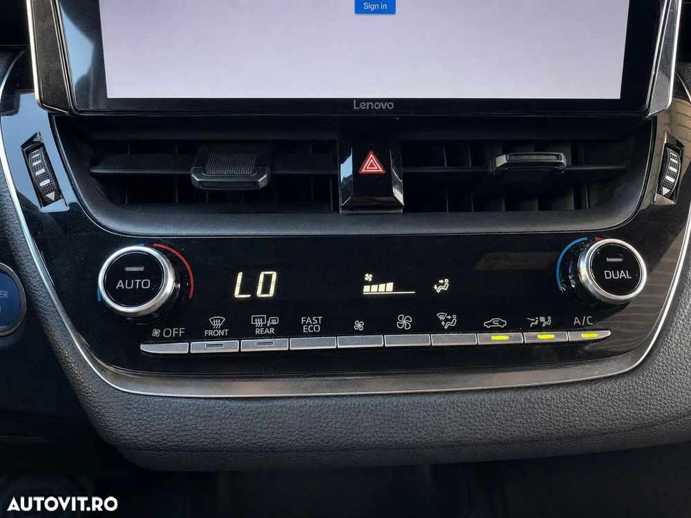 Toyota Corolla 1.8 HSD Dynamic - 9