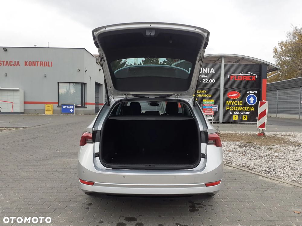 Skoda Octavia 1.5 TSI ACT Ambition - 5