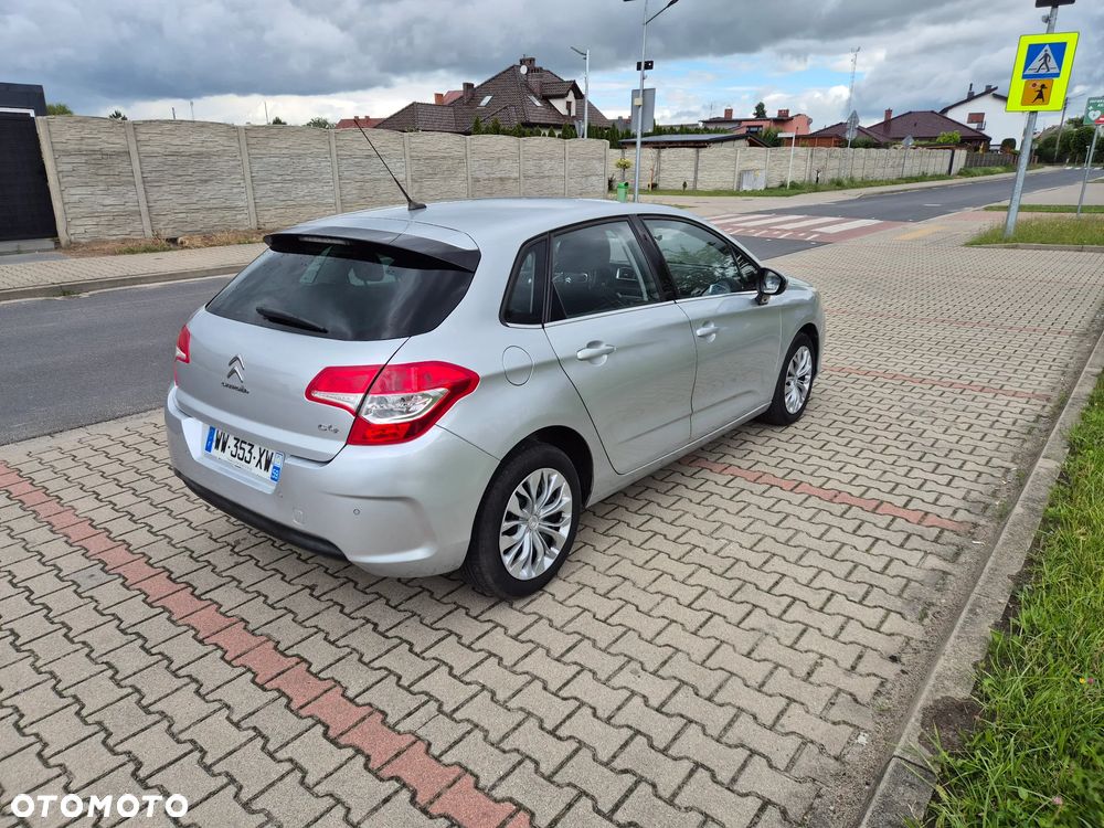Citroën C4 HDi 90 Attraction - 10