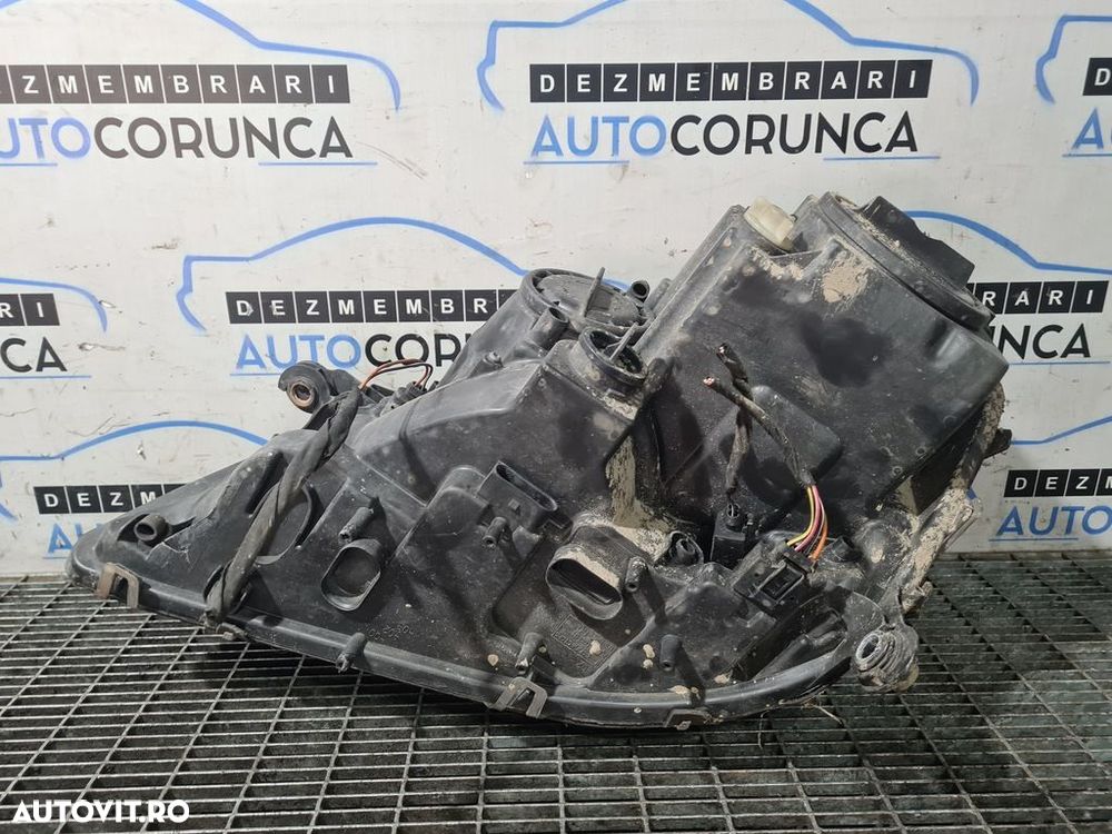 Far Dreapta Mercedes GL X164 2006 - 2008 SUV 4 Usi (1266) Cu lupă - 4