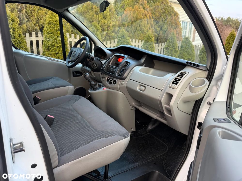 Opel VIVARO - 19