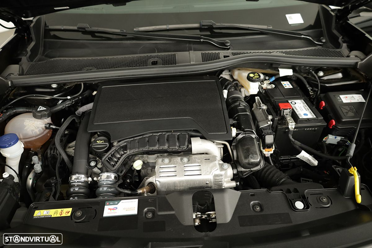 Peugeot 2008 1.2 PureTech Allure - 24