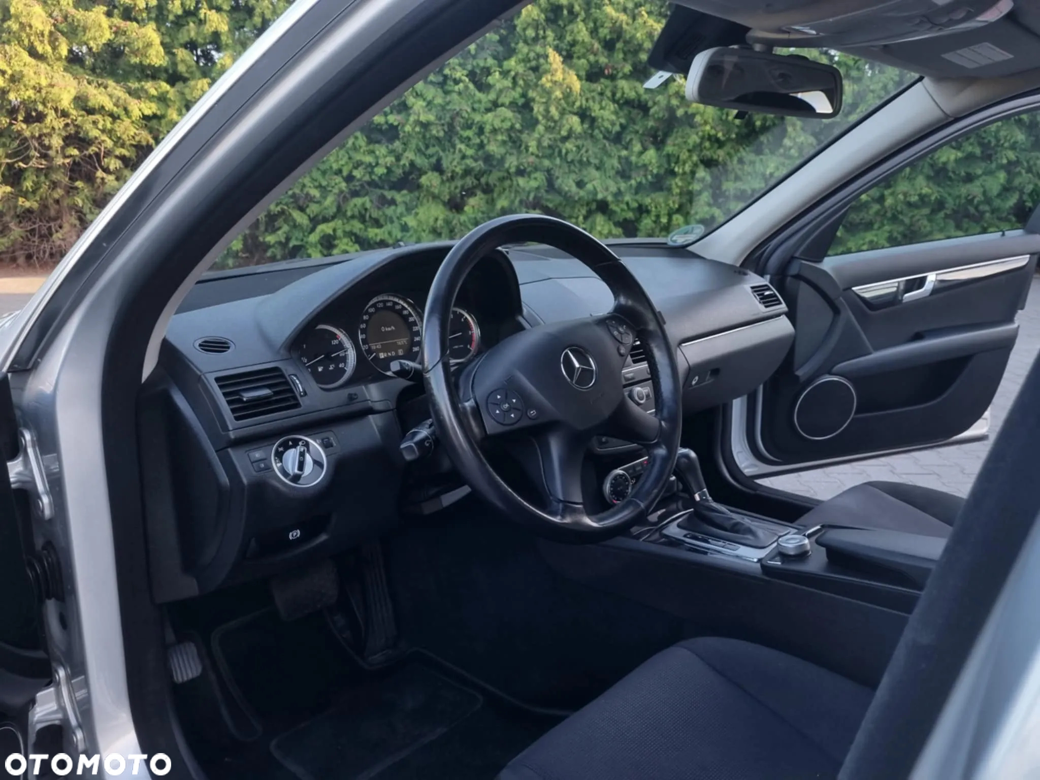 Mercedes-Benz Klasa C 220 T CDI DPF Automatik Avantgarde - 6