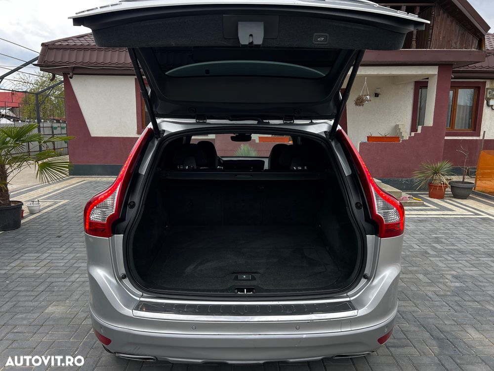 Volvo XC 60 D4 Geartronic Momentum - 8