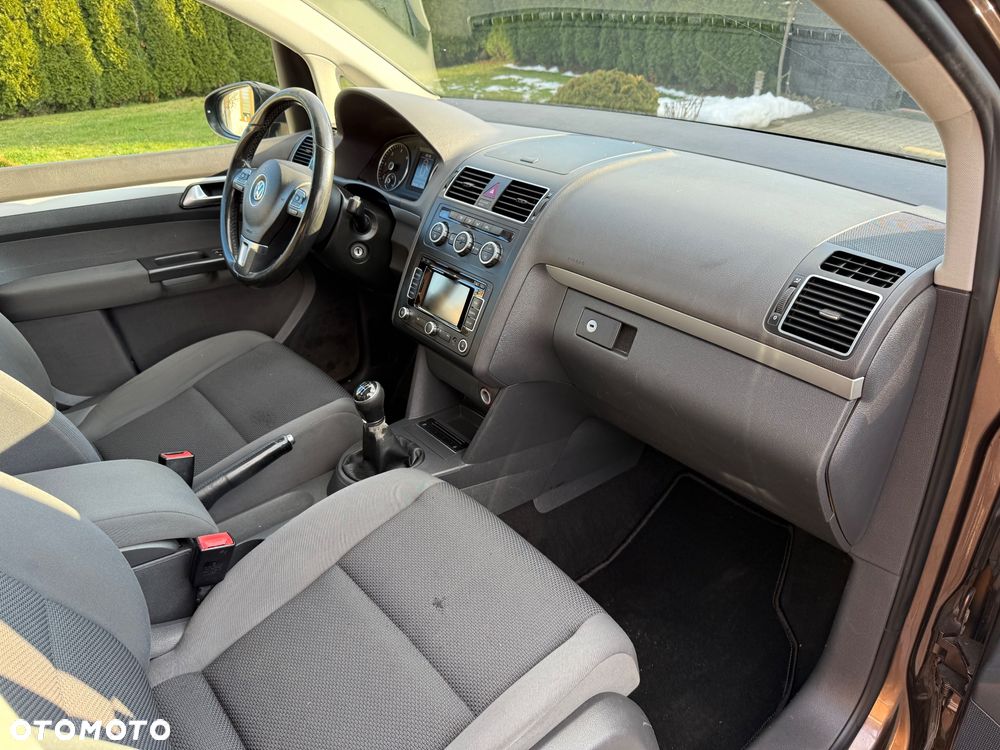 Volkswagen Touran 1.6 TDI DPF BlueMotion Technology Highline - 33