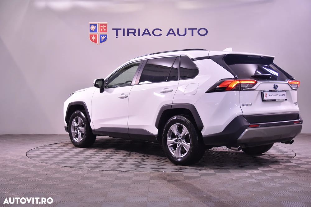 Toyota RAV4 - 3