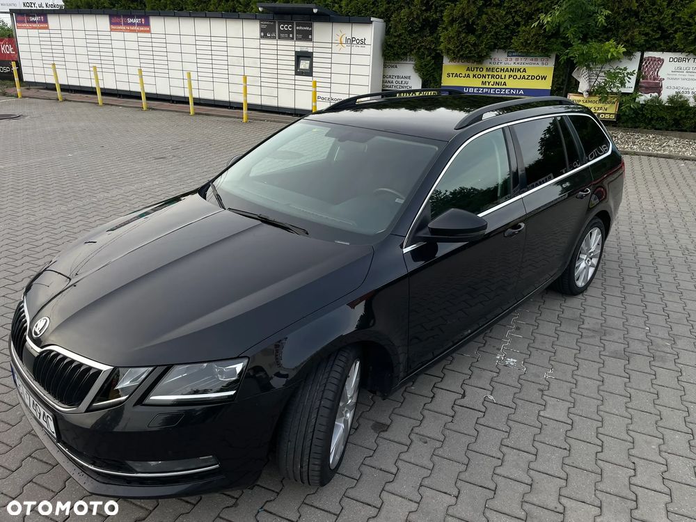 Skoda Octavia 2.0 TDI SCR 4x4 Style DSG - 6