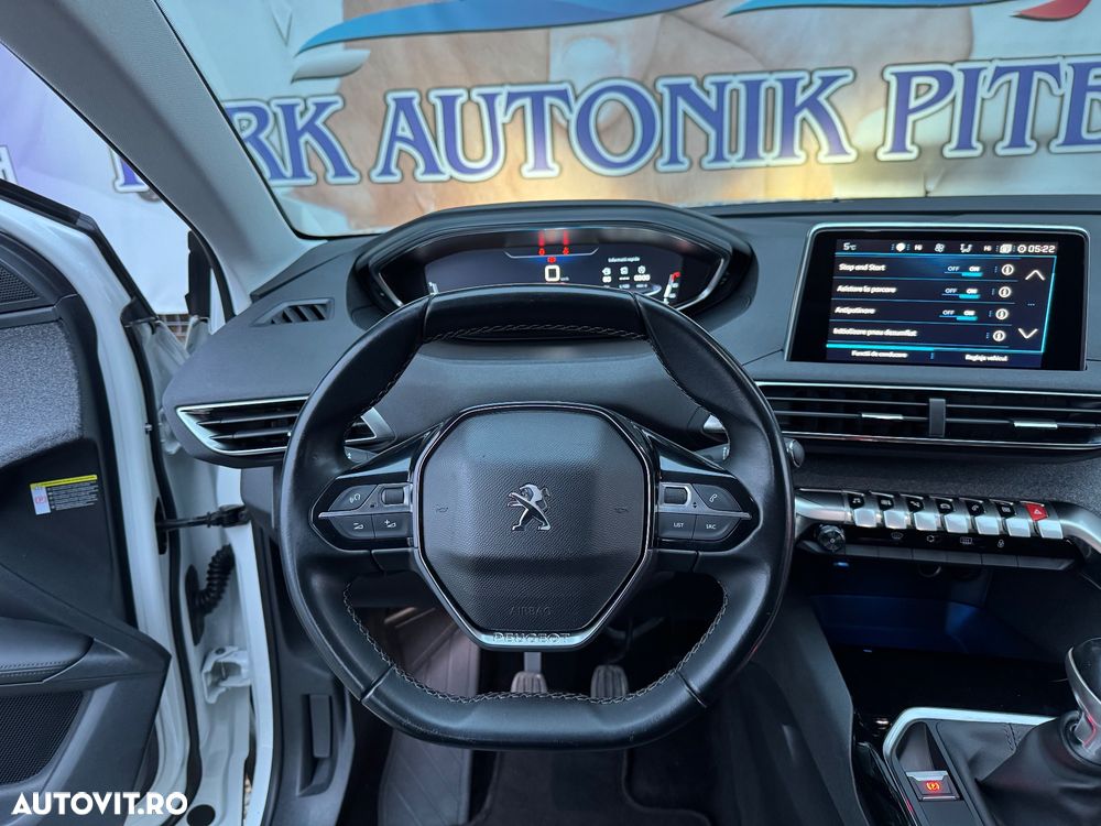 Peugeot 3008 1.2 PureTech Turbo S&S GT-Line - 29