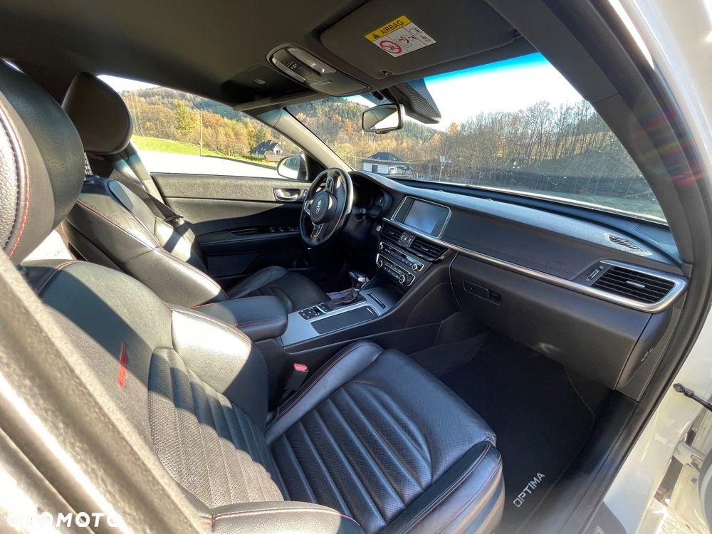 Kia Optima 2.0 T-GDI GT - 18