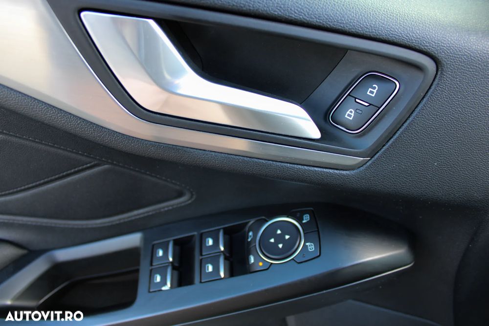 Ford Focus 1.5 EcoBlue Start-Stopp-System Aut. TITANIUM - 16