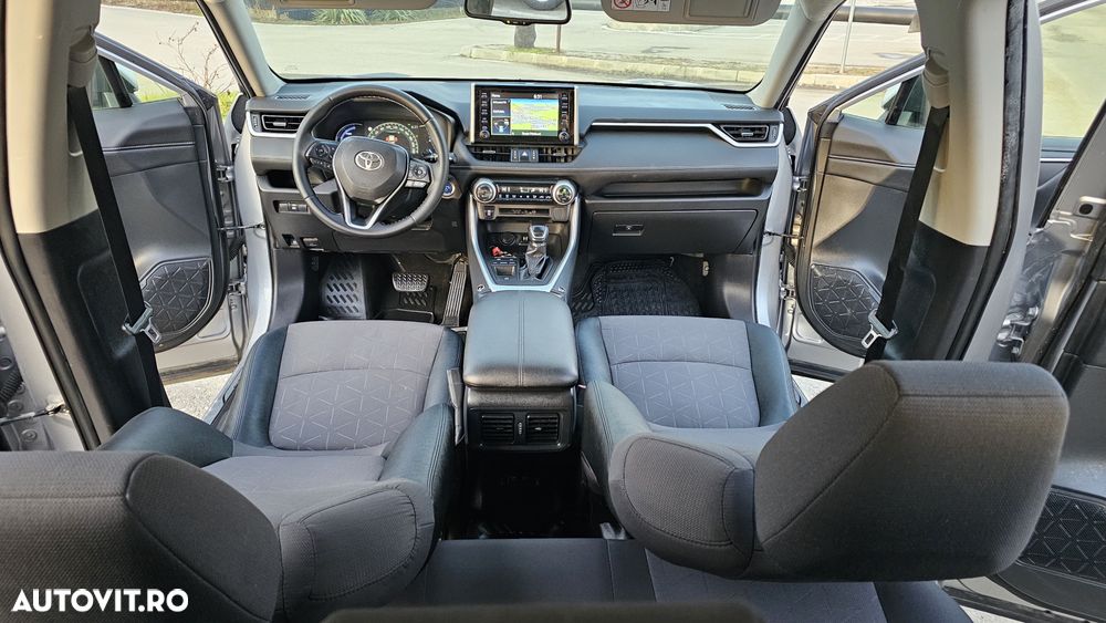 Toyota RAV4 2.5 4x4 Team Deutschland - 21