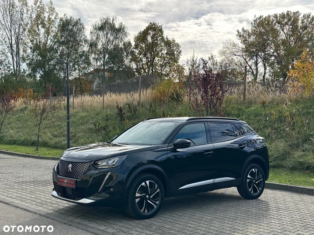 Peugeot 2008 BlueHDi 130 Allure S&S EAT8 - 4