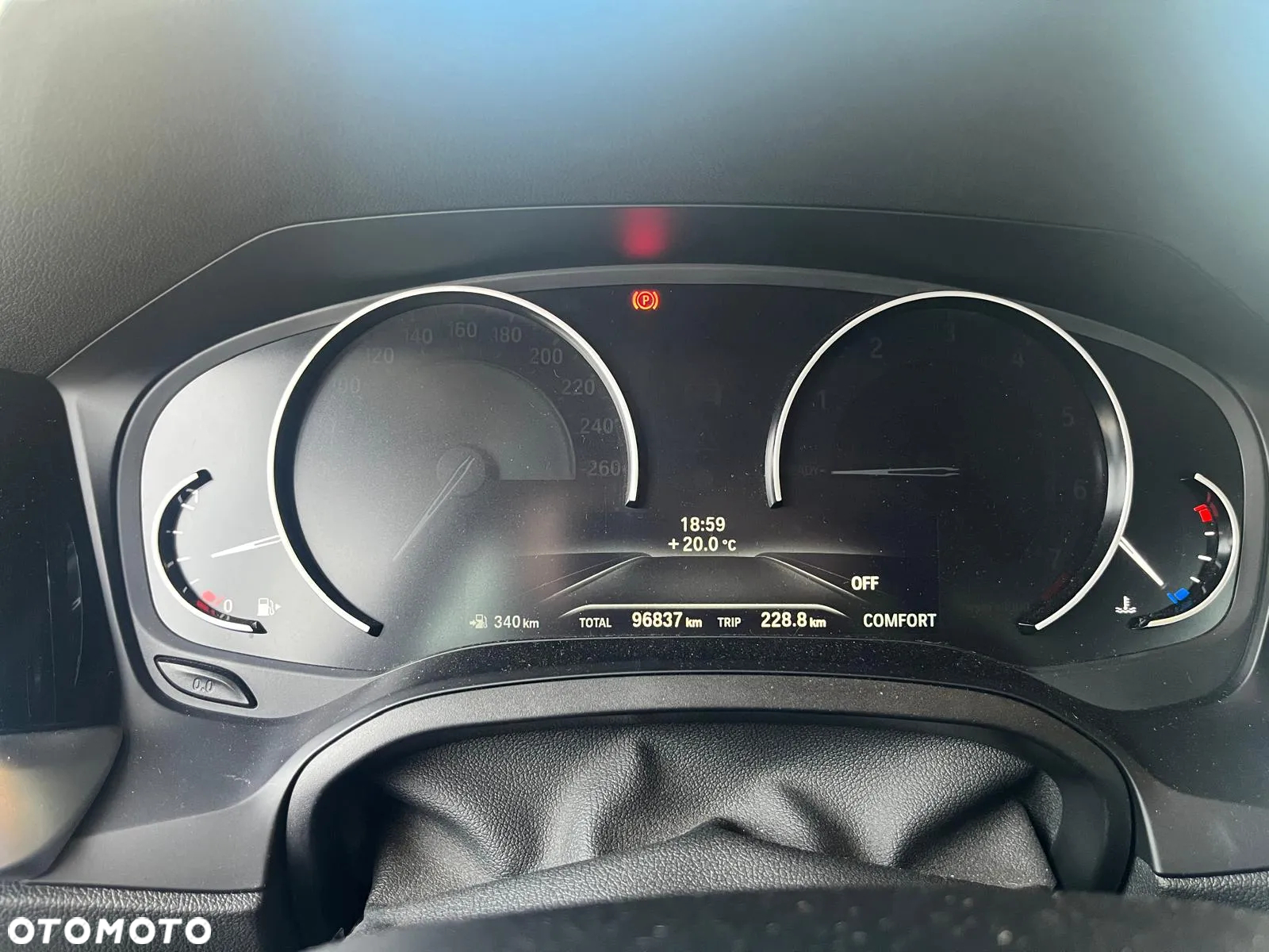 BMW Seria 3 318i - 6