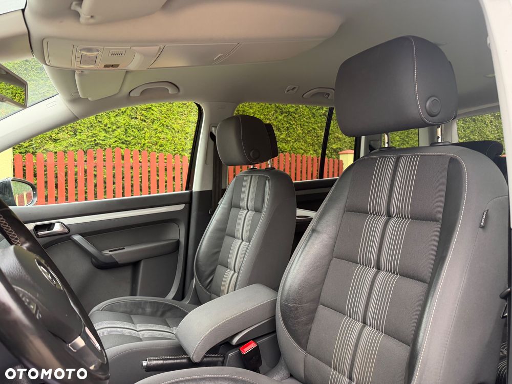 Volkswagen Touran 2.0 TDI DPF BlueMotion Technology MATCH - 40
