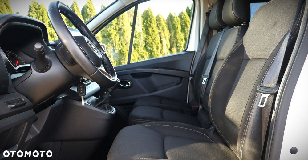 Renault Trafic - 17