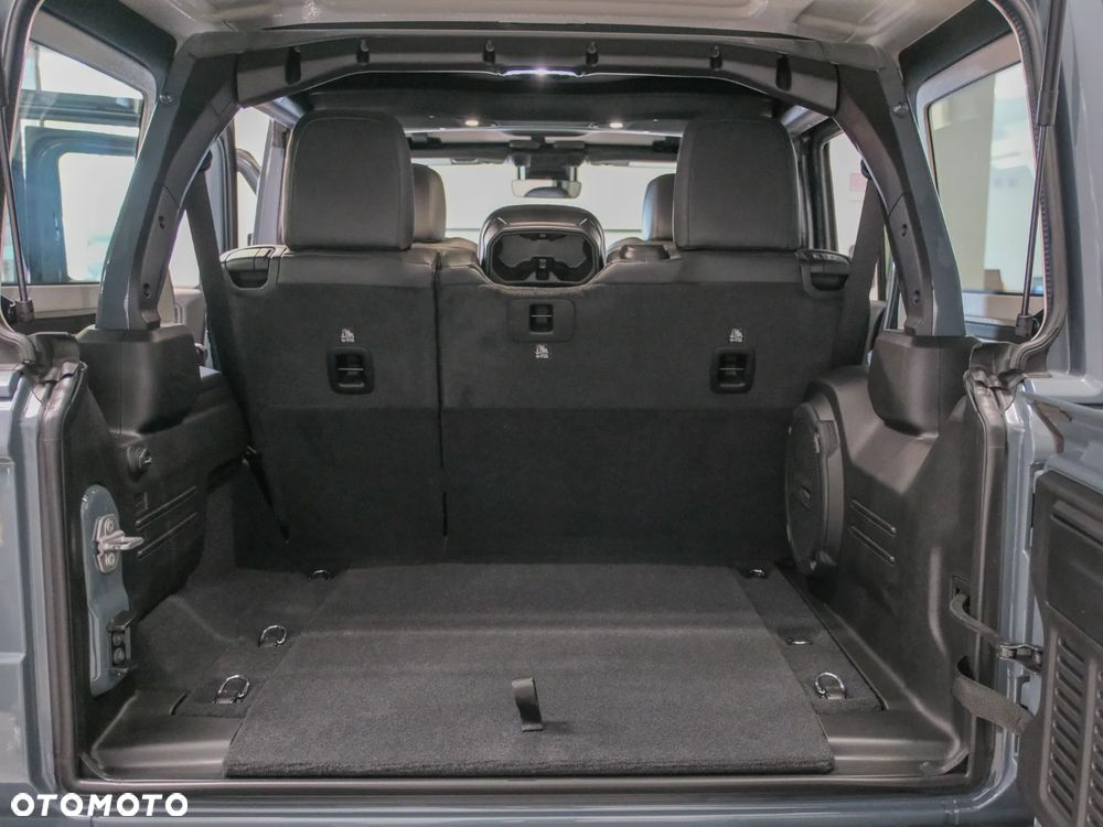 Jeep Wrangler - 39