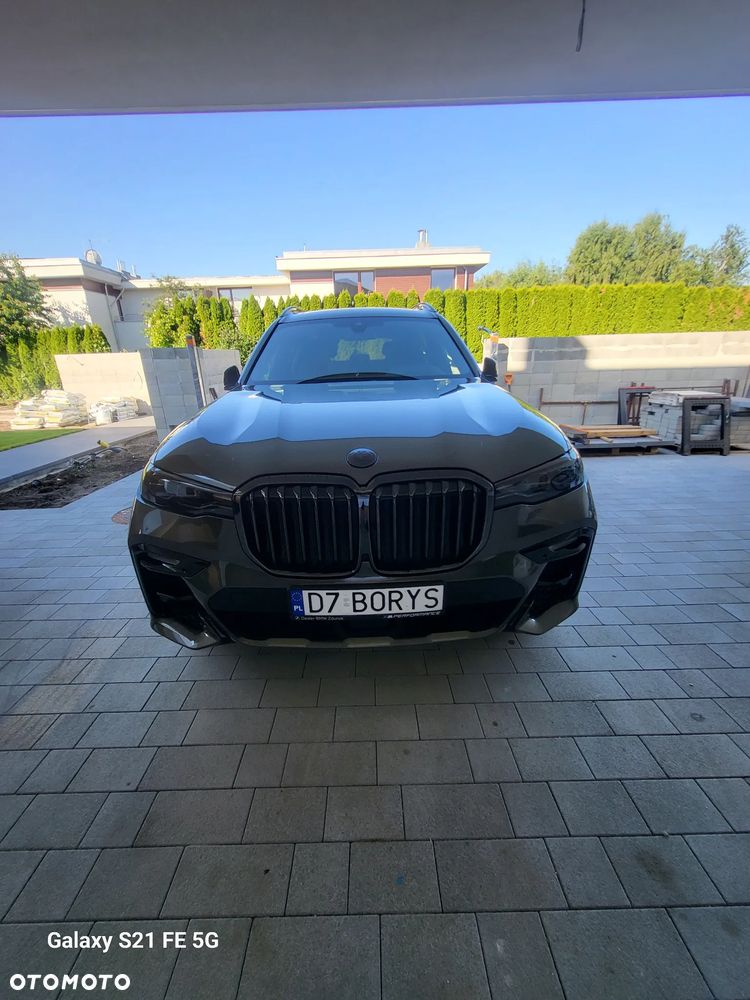 BMW X7 2022 photo 2