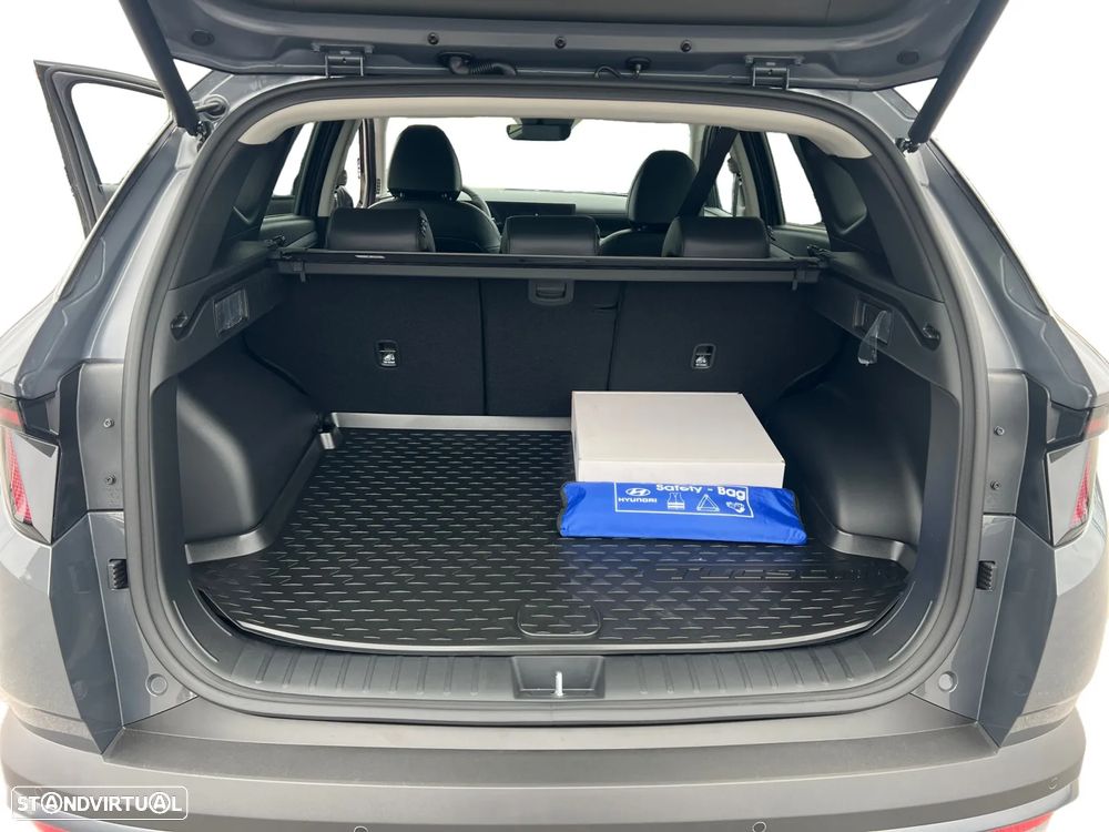 Hyundai Tucson 1.6 T-GDI PHEV e-Vanguard - 16