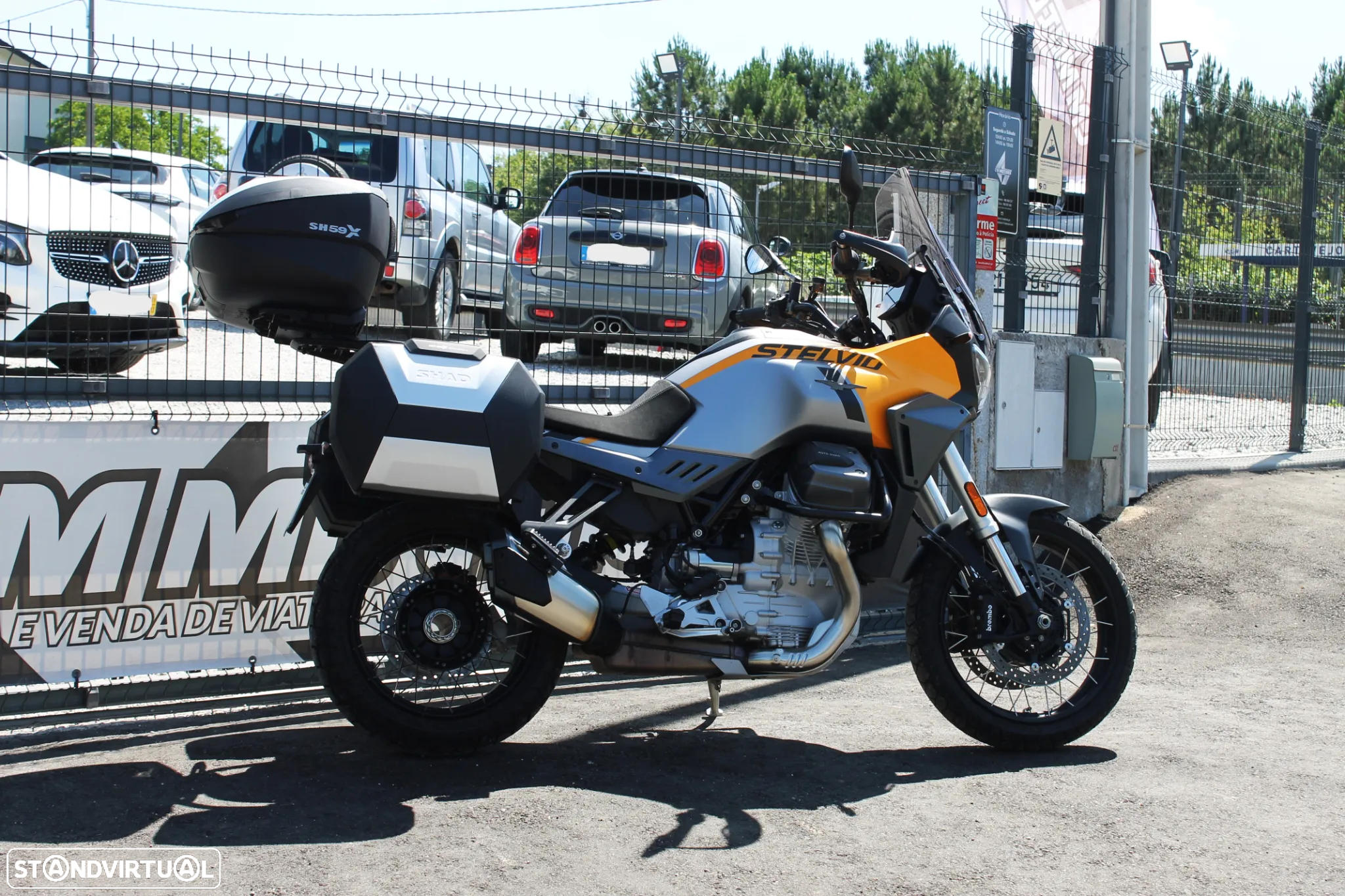 Moto Guzzi Stelvio 1000 - 4