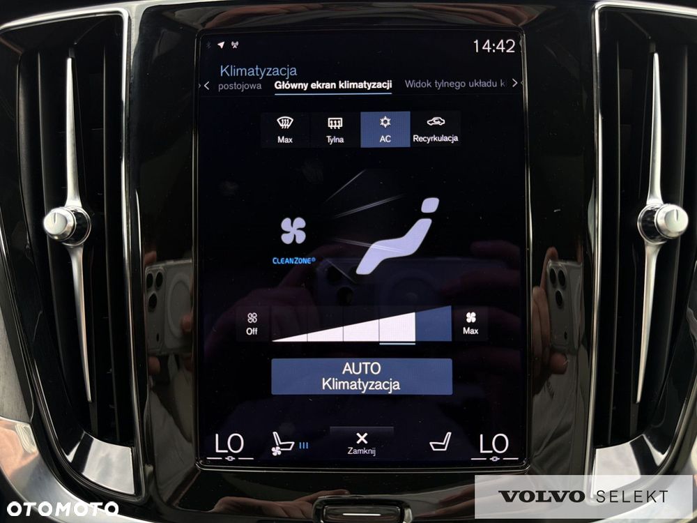 Volvo V60 Cross Country - 25