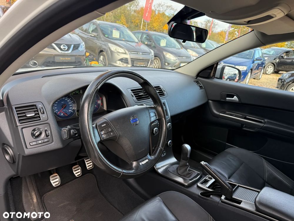 Volvo C30 D2 R-Design - 22