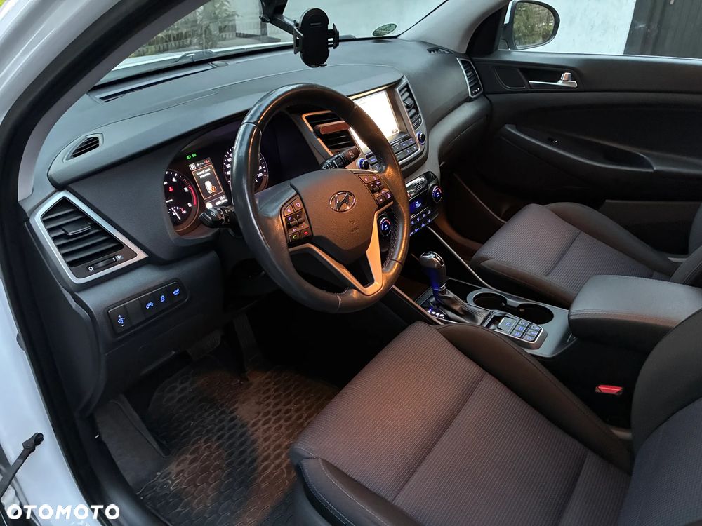 Hyundai Tucson blue 1.7 CRDi 2WD DCT Advantage - 14