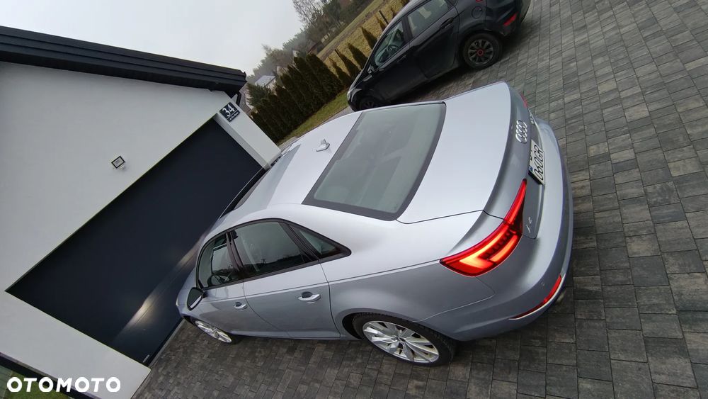 Audi A4 ver-2-0-tfsi-quattro-design-s-tronic - 13