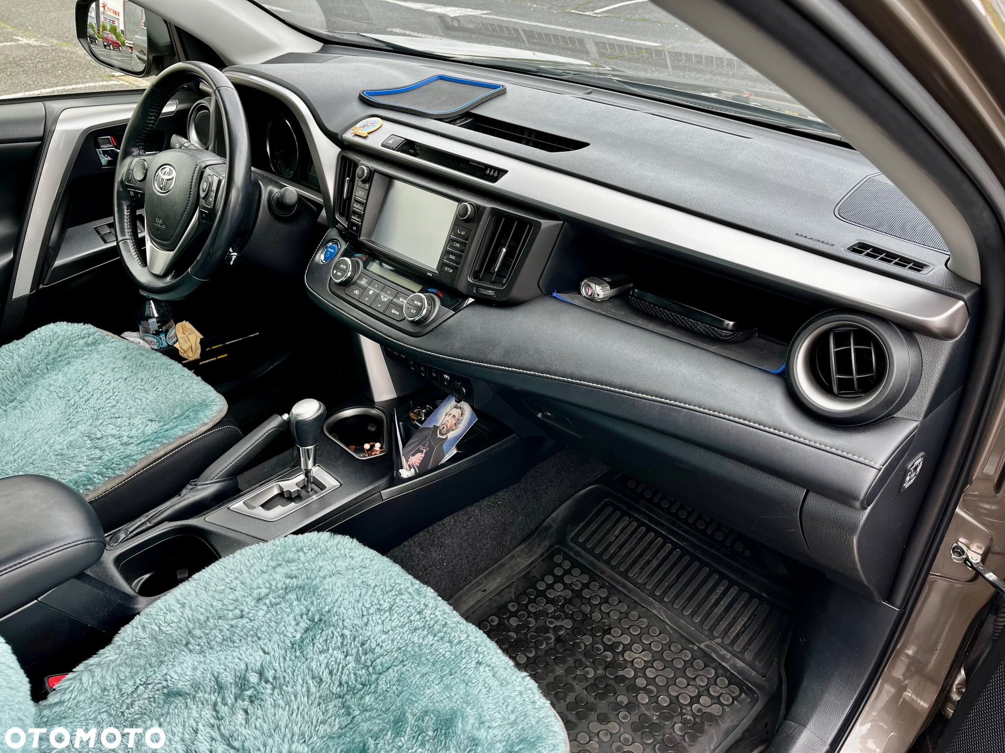 Toyota RAV4 - 9