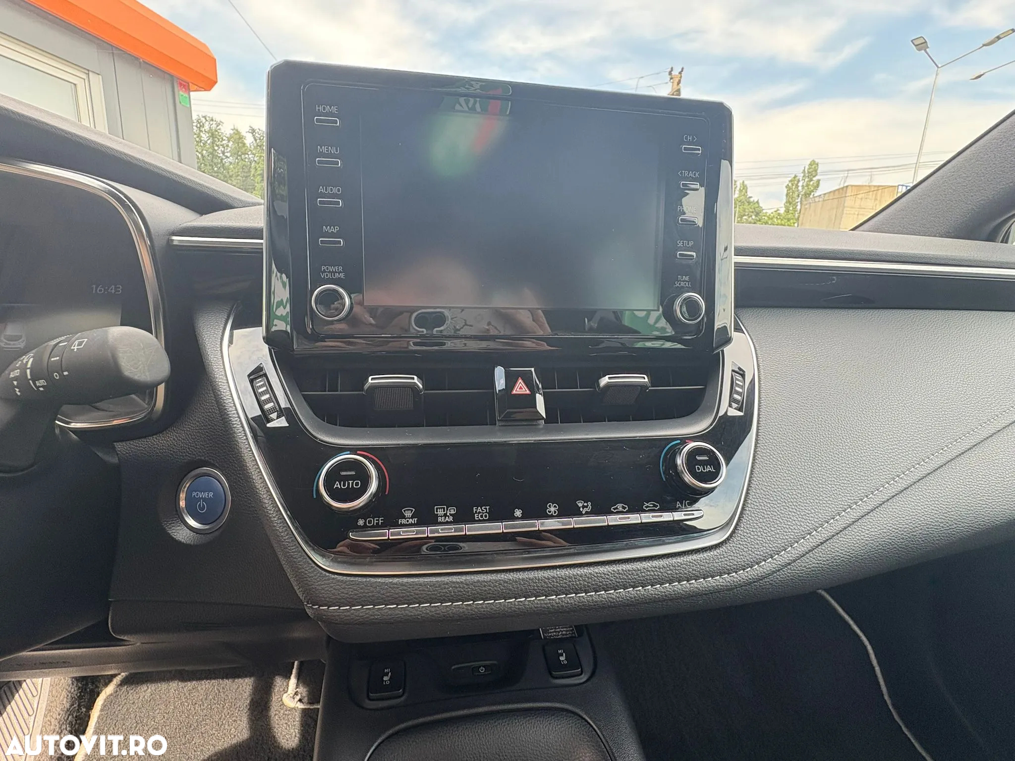 Toyota Corolla 1.8 HSD Active - 9