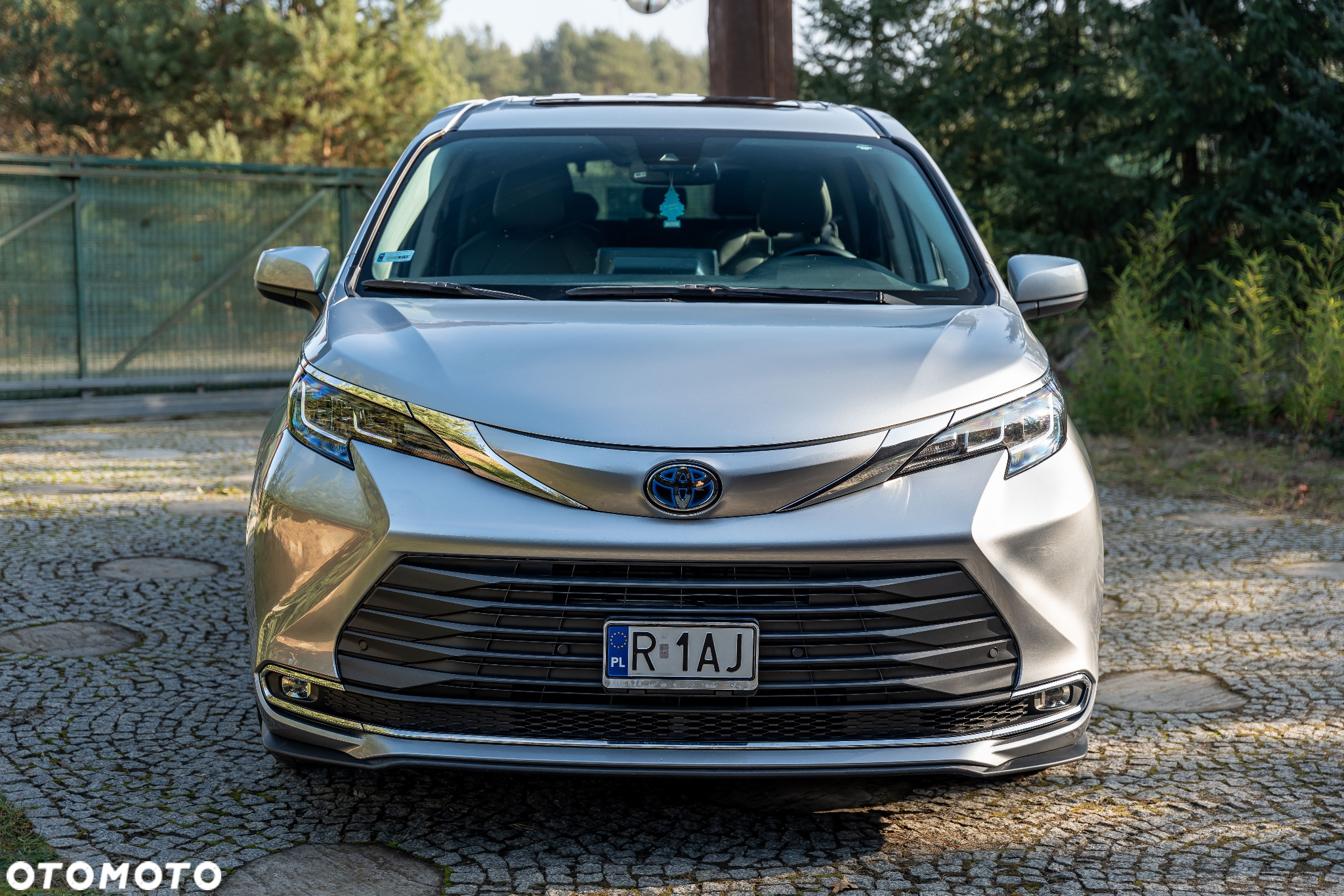 Toyota Sienna - 13