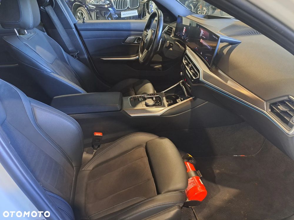 BMW Seria 3 330i xDrive M Sport sport - 10