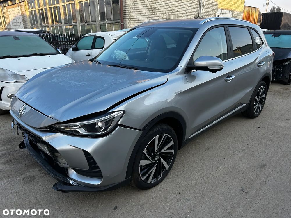 MG ZS Hybrid+ - 12