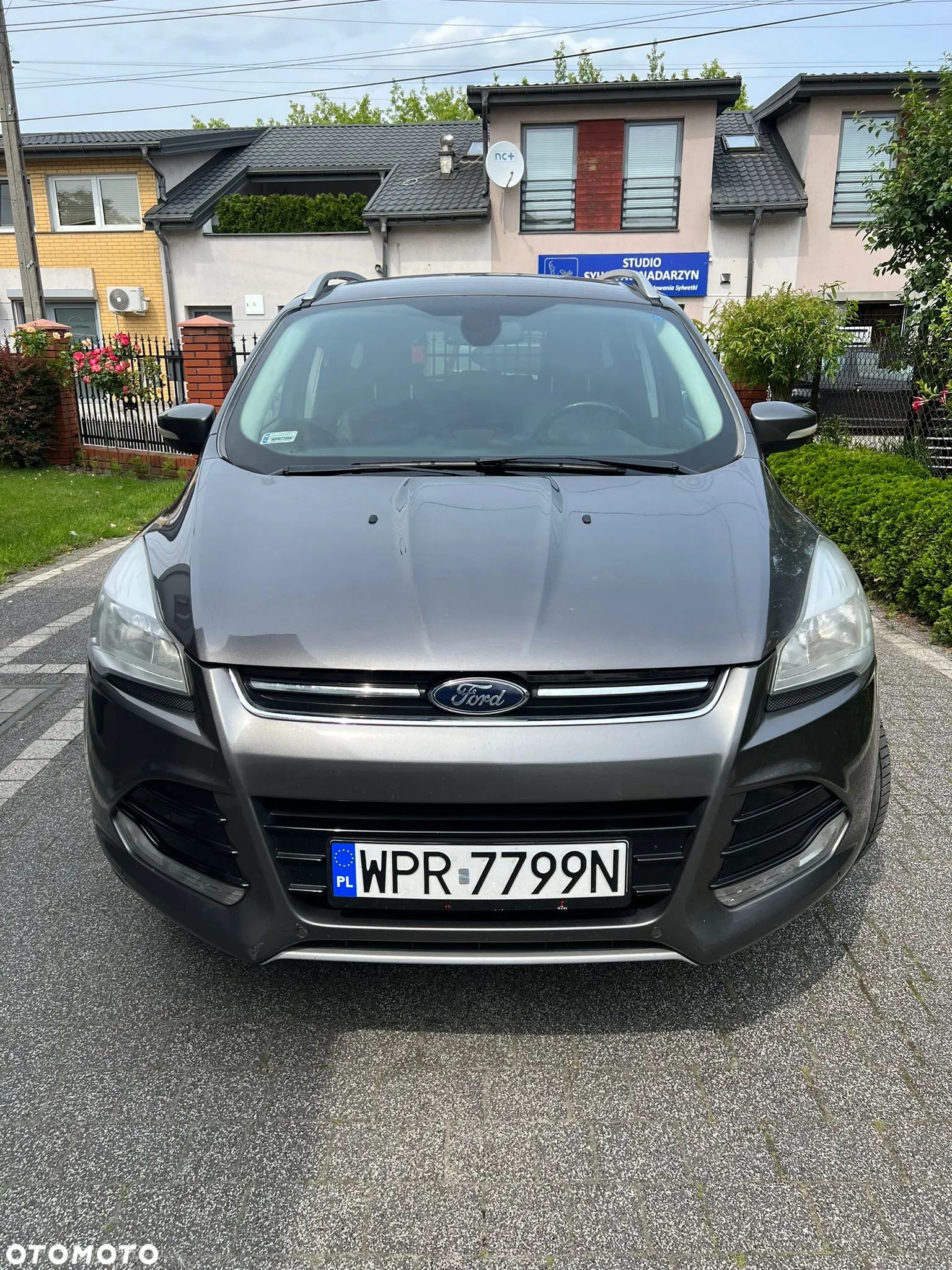 Ford Kuga - 1