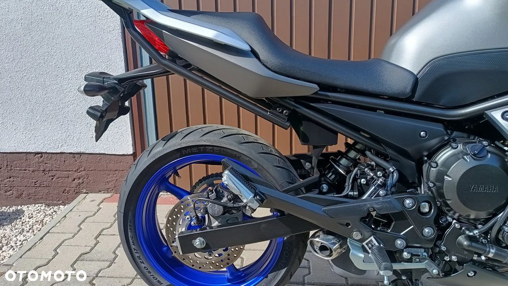 Yamaha XJ - 9