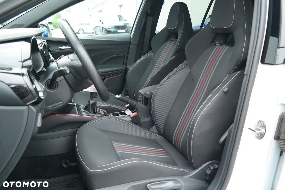 Skoda Fabia 1.0 TSI Monte Carlo - 11