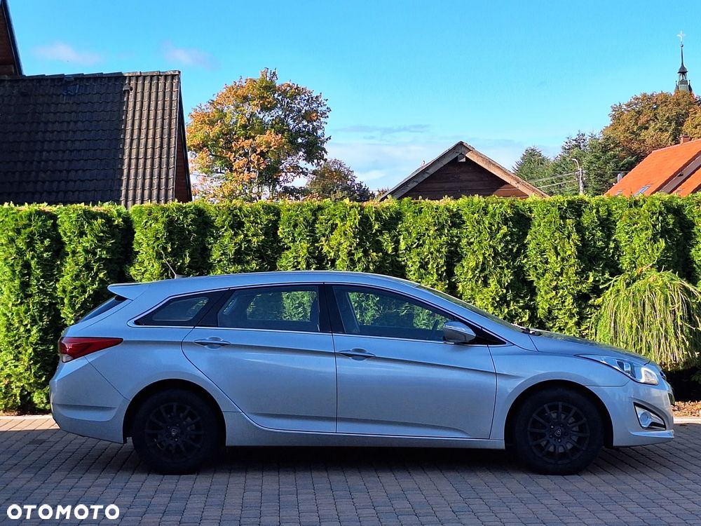 Hyundai i40 1.7 CRDi Comfort + - 24