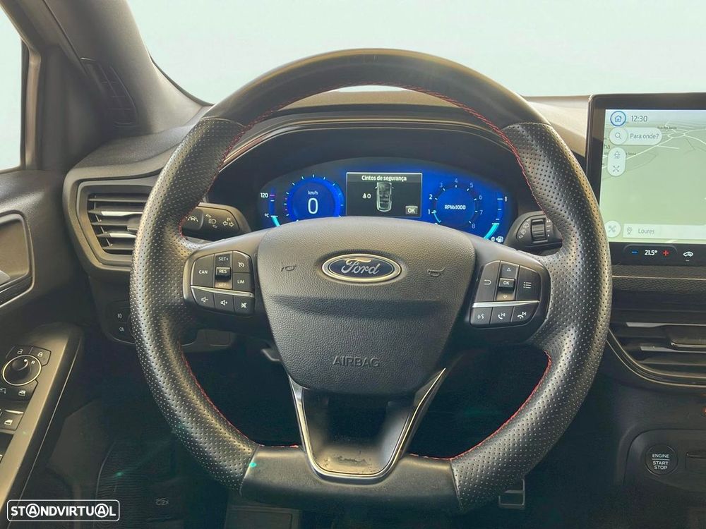Ford Focus 1.0 EcoBoost MHEV ST-Line - 11