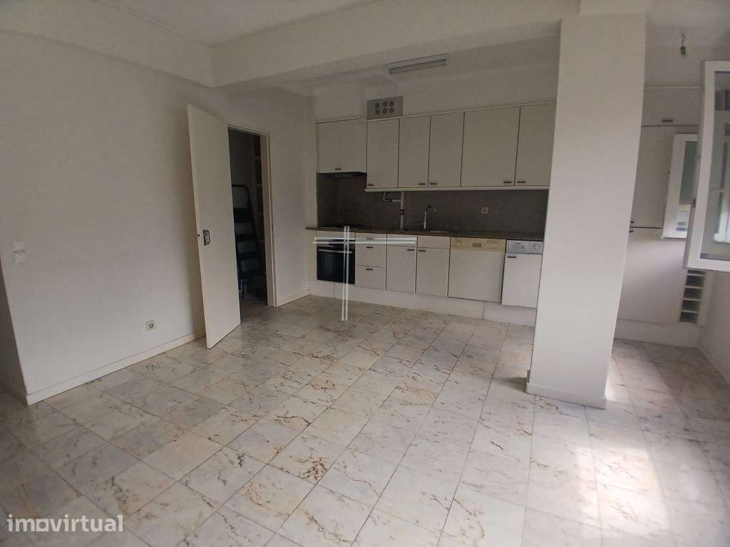 Apartamento T3 - Pragal - Grande imagem: 2/18